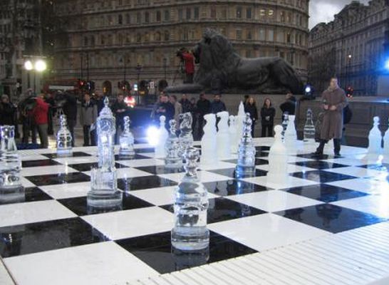 ледяные шахматы в нью-йорке